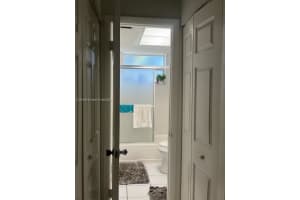 1370 Ne 119th St 137014 Miami, FL 33161 - MLS#A11921908