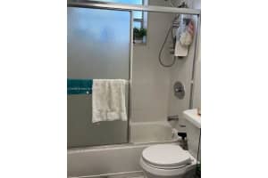 1370 Ne 119th St 137014 Miami, FL 33161 - MLS#A11921908