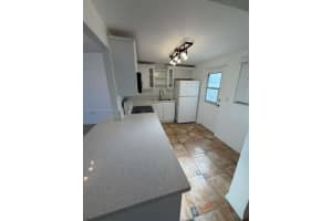 7850 Byron Ave 403, Miami Beach