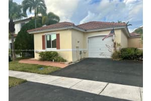 17253 Nw 6th Court, Pembroke Pines, Fl 33029, Pembroke Pines