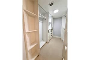 B, 8290 Lake Dr APT 235, Doral, FL 33166, - MLS#A11921965