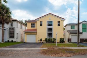 10738 N Saratoga Dr, Cooper City 10738 N Saratoga Dr, Cooper City