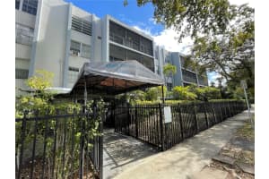 MLS# A11922011, North Miami, Florida 33161