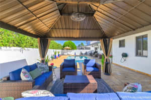 8445 Nw 165th Ter Miami Lakes, FL 33016 - MLS#A11922043