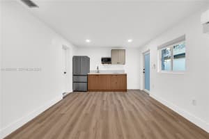 4701 Sw 104th Ct 3 Miami, FL 33165 - Off Market