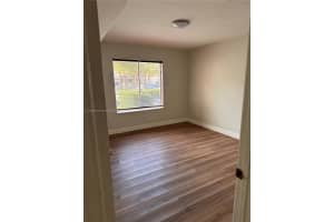 10521 Sw 158th Ct 103, Miami