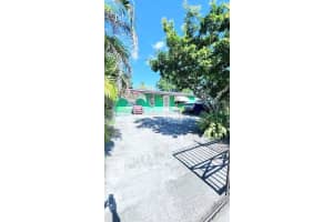 3135 Nw 86th St Miami, FL 33147 - MLS#A11922100