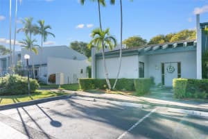 1064 Nw 97th Ave 219 Pembroke Pines, FL 33024 - MLS#A11922101