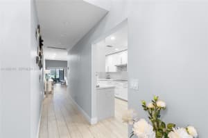 1064 Nw 97th Ave 219 Pembroke Pines, FL 33024 - MLS#A11922101