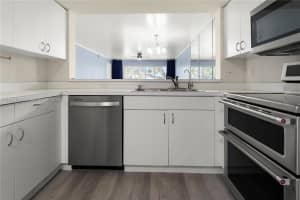 9610 Victoria Lane D202 Naples, FL 34109 - MLS#A11922102