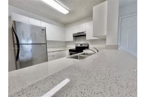 301 Palm Way APT 104, Pembroke Pines, FL 33025, - MLS#A11922146