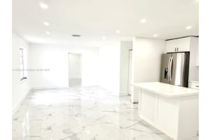 712 Hialeah Dr Hialeah, FL 33010 - MLS#A11922157