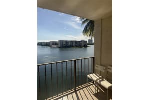 18151 Ne 31st Ct 311, Aventura