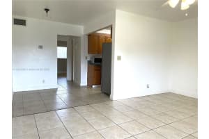 2121 Ne 40th Ct 2 Lighthouse Point, FL 33064 - MLS#A11922298