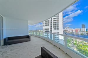 21050 Point Pl 2001, Aventura 21050 Point Pl 2001, Aventura