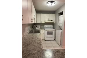 10000 Nw 80th Ct 2424 Hialeah Gardens, FL 33016 - MLS#A11922312