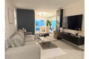 7775 NW 22nd St APT 101, Pembroke Pines, FL 33024, - MLS#A11922317