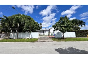 1600 Nw 36th Ave Miami, FL 33125 - MLS#A11922326