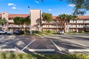 9601 Sunrise Lakes Blvd APT 206, Sunrise, FL 33322, - MLS#A11922360