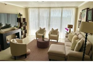 1700 Nw N River Dr 907, Miami