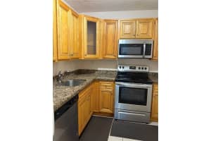 6701 NW 169th St APT B301, Hialeah, FL 33015, - MLS#A11922391