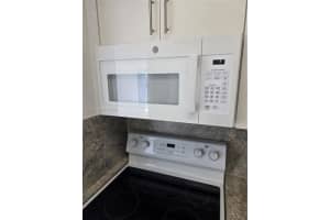 8821 W Flagler St APT 313, Miami, FL 33174, - MLS#A11922404