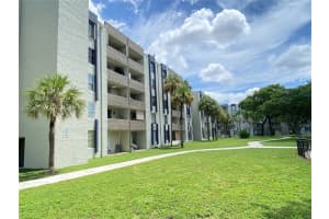 10000 Nw 80th Ct 2528 Hialeah Gardens, FL 33016 - MLS#A11922442