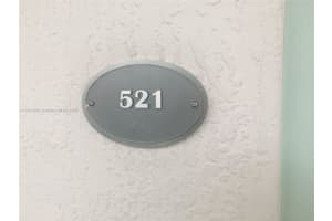 6000 Collins Ave APT 521, Miami Beach, FL 33140, - MLS#A11922459