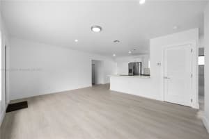 2983 Nw 1st St Pompano Beach, FL 33069 - MLS#A11922504