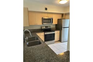 2494 Centergate Dr APT 302, Miramar, FL 33025, - MLS#A11922522