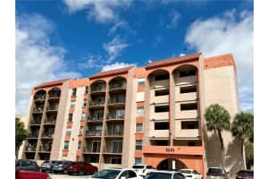 5201 Nw 7th St 212, Miami