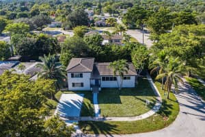 12300 NE Miami Ct, North Miami, FL 33161, - MLS#A11922645