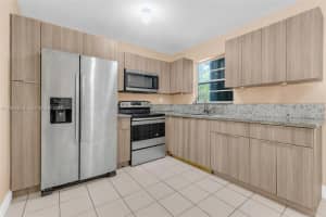 10220 SW 178th St, Miami, FL 33157, - MLS#A11922673