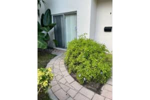 3141 N Palm Aire Dr 3141 Pompano Beach, FL 33069 - MLS#A11922693