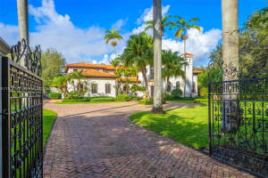 8800 SW 57th Ave, Pinecrest, FL 33156, - MLS#A11922742