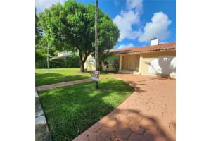 60 Palmetto Dr Miami Springs, FL 33166 - MLS#A11922787