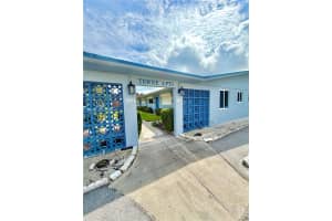 1821 N 17th Ct APT 21, Hollywood, FL 33020, - MLS#A11922797