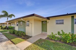 2915 Crosley Dr W J West Palm Beach, FL 33415 - MLS#A11922810