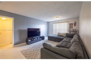 428 NW 70th Ave APT 137, Plantation, FL 33317, - MLS#A11922827