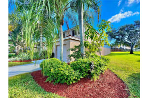 1736 Sw 109th Ter Davie, FL 33324 - MLS#A11922829