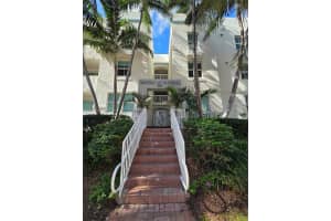 9172 Collins Ave 403, Surfside