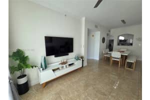 9172 Collins Ave APT 403, Surfside, FL 33154, - MLS#A11922850