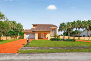 6611 Sw 99th Ave Miami, FL 33173 - MLS#A11922872