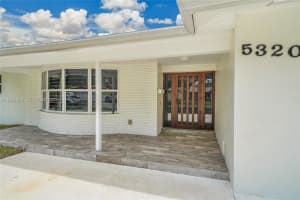 5320 Sw 8th St Plantation, FL 33317 - MLS#A11922888