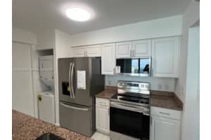 1155 Brickell Bay Dr APT 3205, Miami, FL 33131, - MLS#A11922892