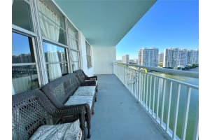 301 174th St 2201 Sunny Isles Beach, FL 33160 - MLS#A11922895