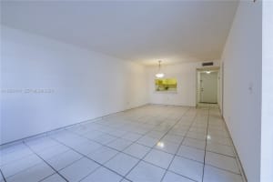 1900 W 68th St APT C203, Hialeah, FL 33014, - MLS#A11923074