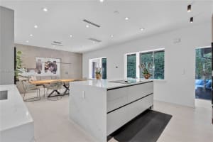 725 W 49th St, Miami Beach, FL 33140, - MLS#A11923102