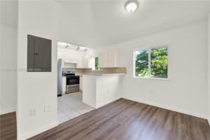 3385 NE 10th St UNIT 201, Homestead, FL 33033, - MLS#A11923117