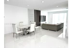 7952 Nw 198th St Hialeah, FL 33015 - MLS#A11923138